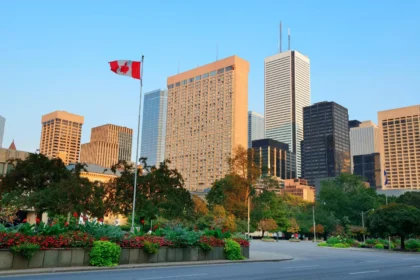 largest businesses in canada