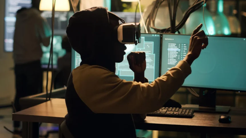 editor benjamin tech guru keezy.co